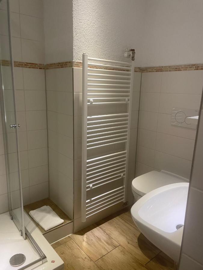 Gaestezimmer An Der Stadtmauer Besigheim Esterno foto