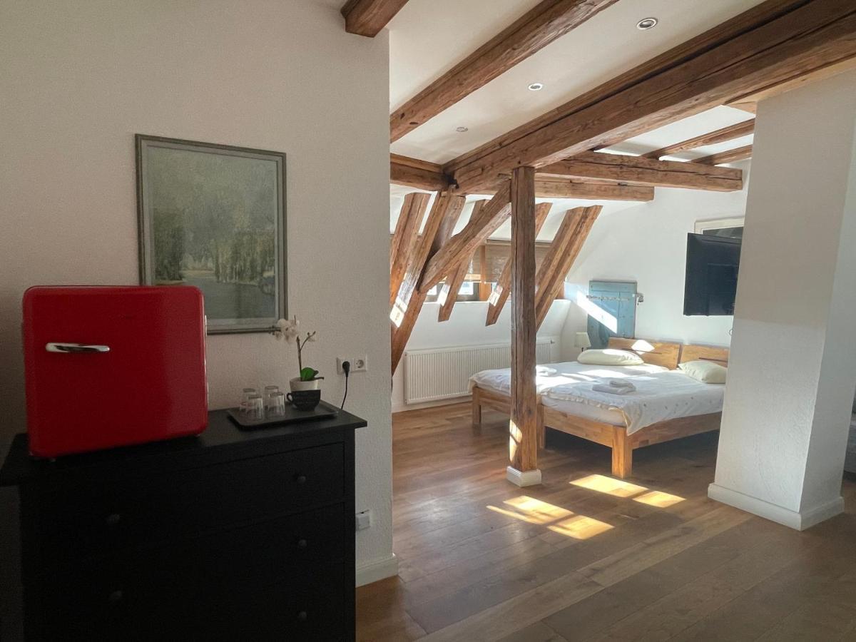 Gaestezimmer An Der Stadtmauer Besigheim Esterno foto