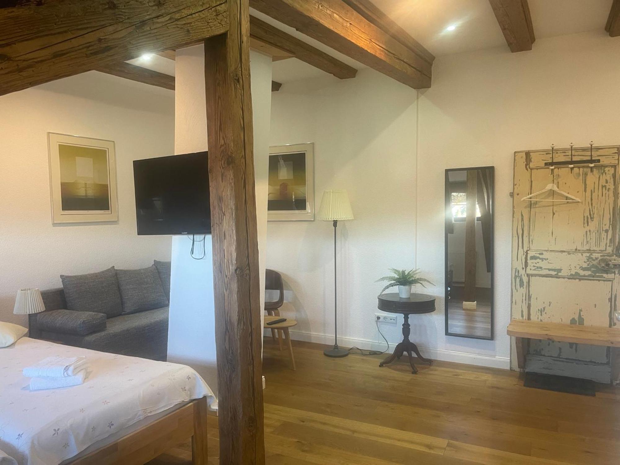 Gaestezimmer An Der Stadtmauer Besigheim Esterno foto